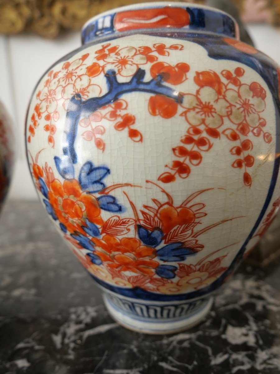 Paire De Pots En Faience d'Imari 19e-photo-1