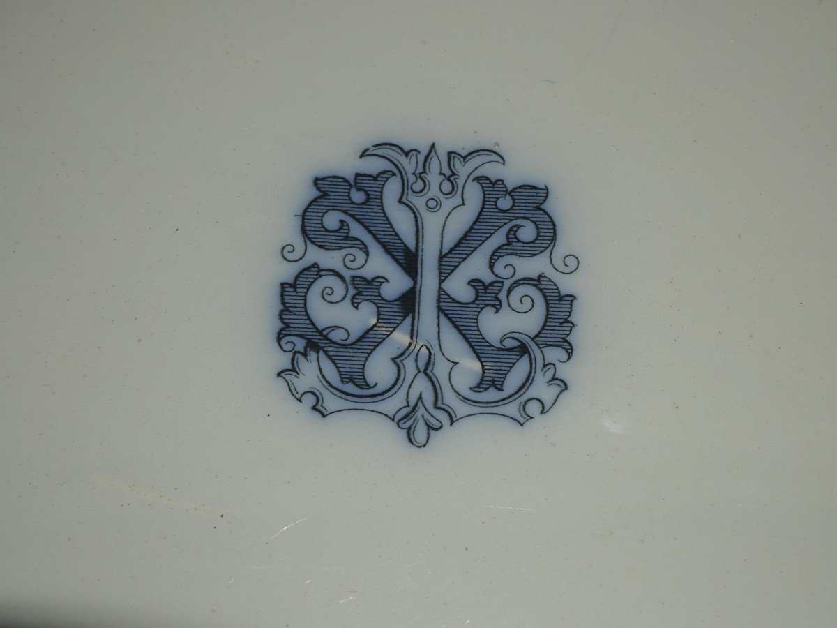 Grand Plat En Faience Monogramé-photo-2