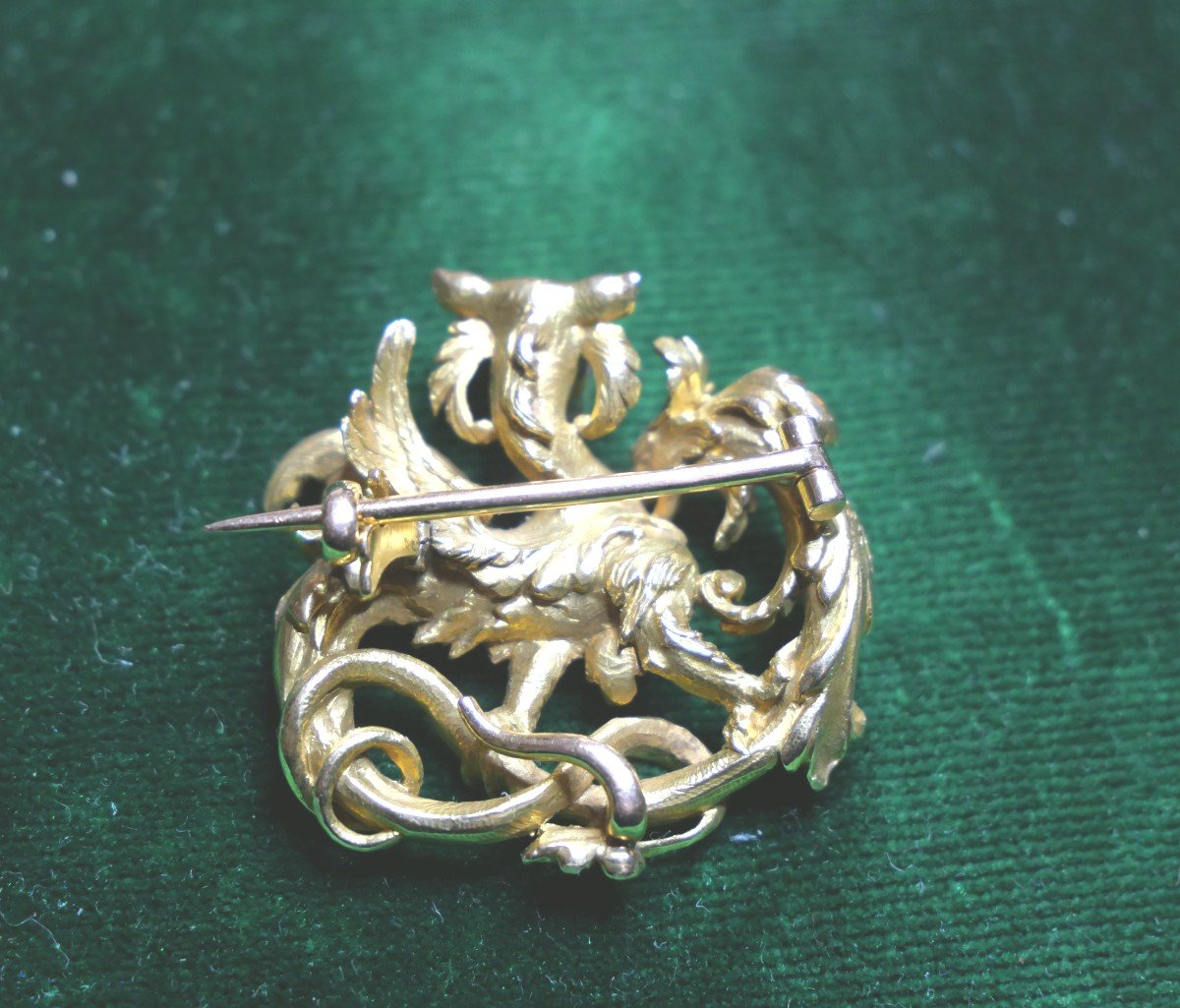 19th Century Gold Chimera Brooch-photo-3