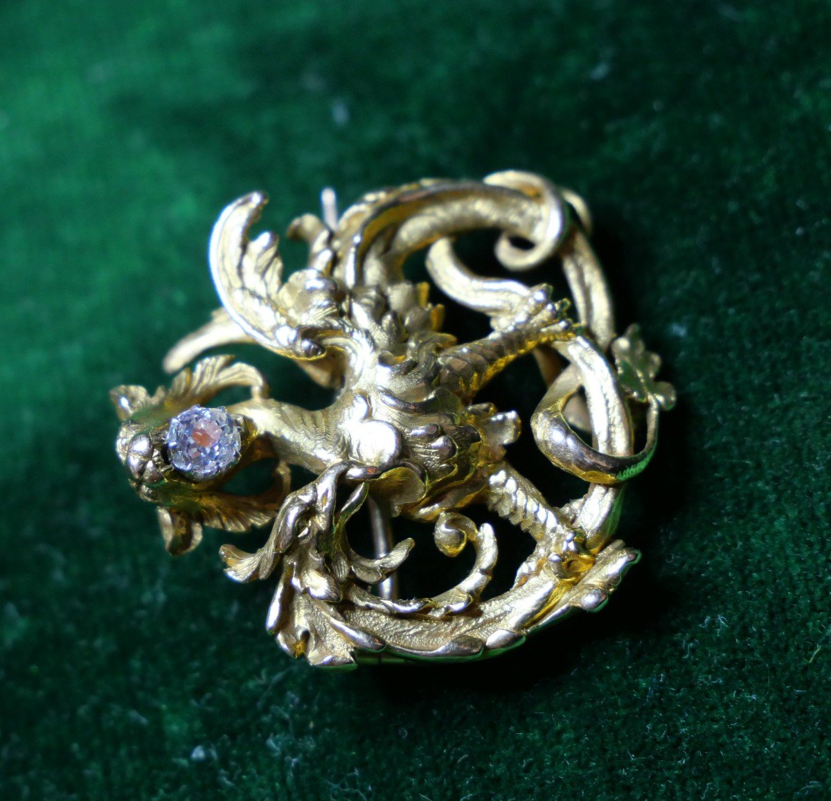 19th Century Gold Chimera Brooch-photo-4