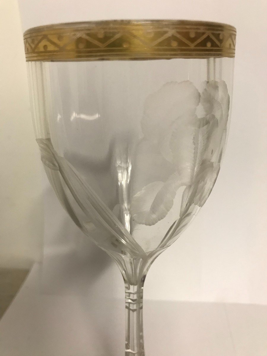 Verre Baccarat ? en cristal taillé d'une Iris-photo-1