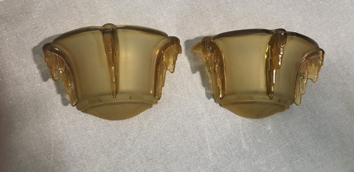 Pair Of Art Deco Glass Wall Lights From The 20th Century-photo-2