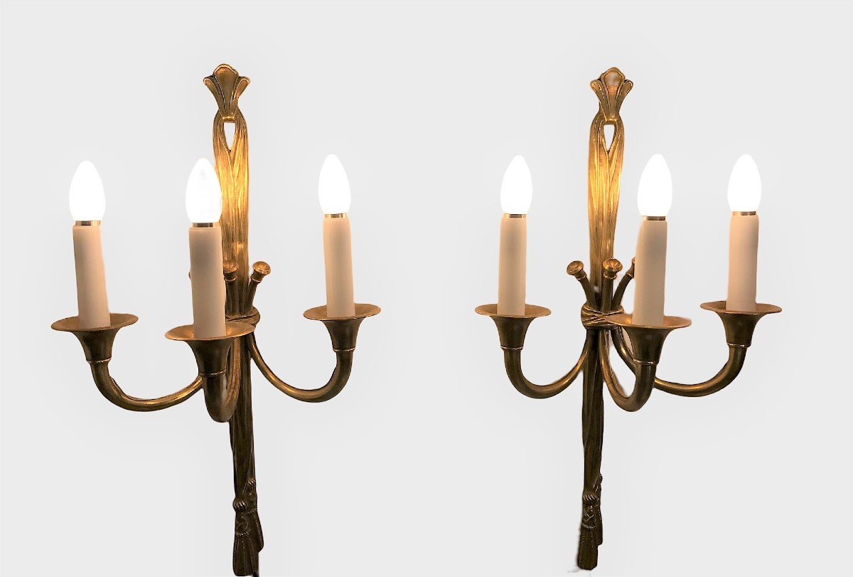 Large Pair Of Bronze Hunting Horn Sconces-photo-2