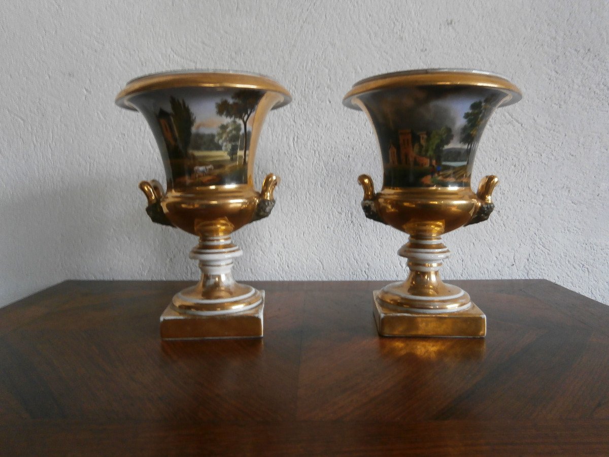 Pair Of Medici Porcelain Vases.-photo-5