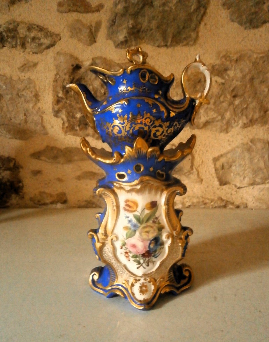 Porcelain Teapot.-photo-3