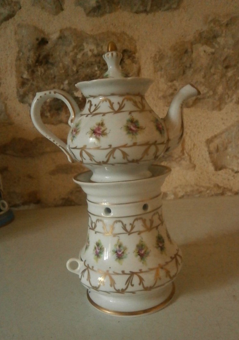 Porcelain Teapot.-photo-2