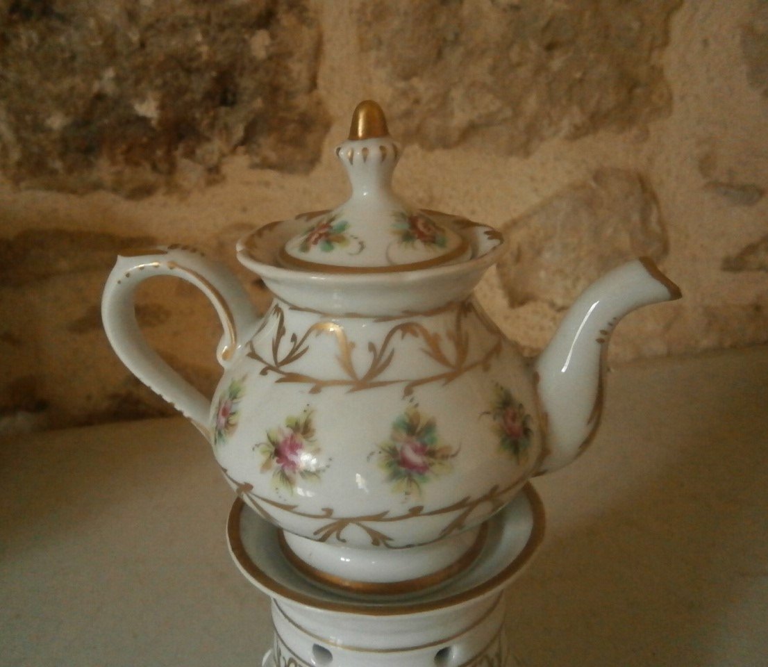 Porcelain Teapot.-photo-1