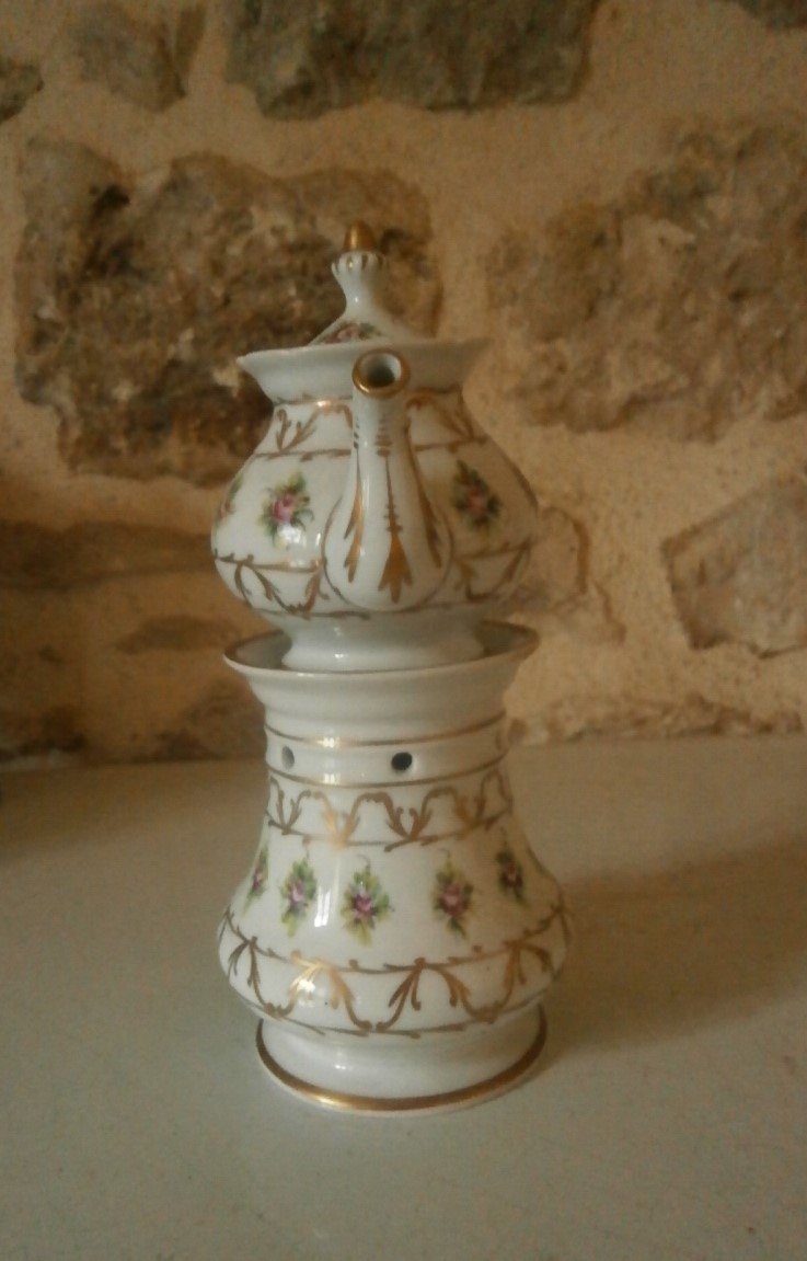 Porcelain Teapot.-photo-5