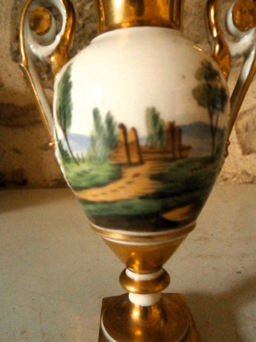 Paire De Vase En Porcelaine.-photo-1