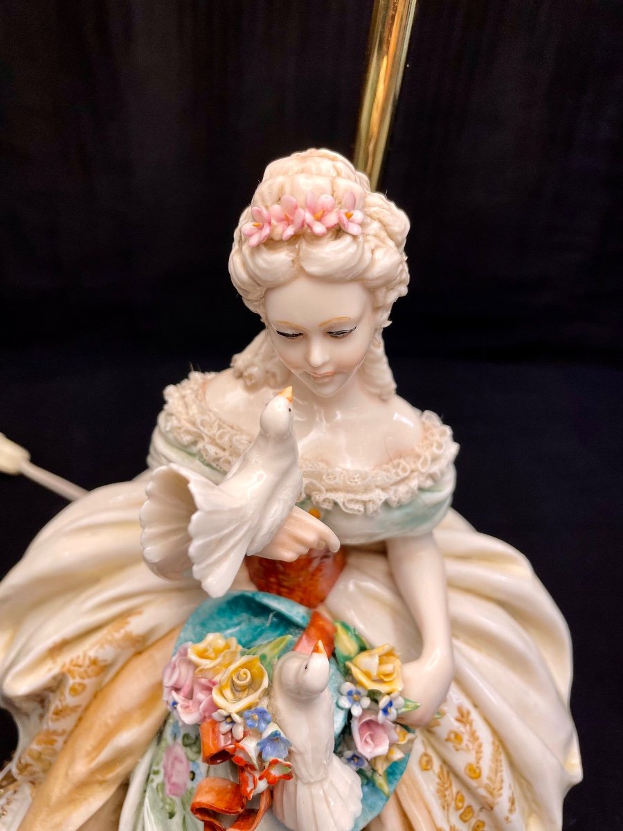 Porcelain And Bronze Lamp Woman With Doves Romantic Cappodimonte-photo-4