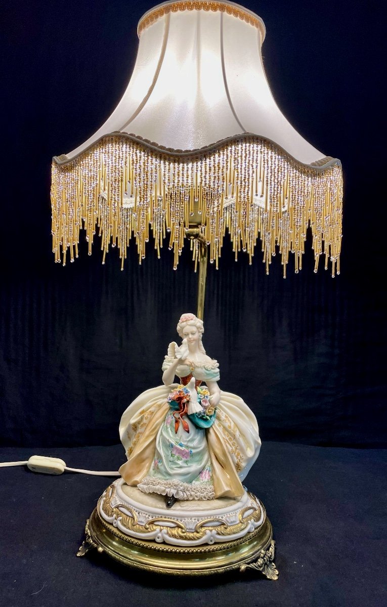 Porcelain And Bronze Lamp Woman With Doves Romantic Cappodimonte