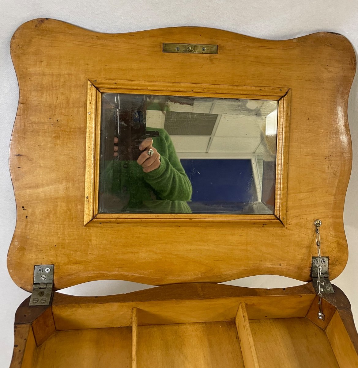 Small Walnut Dressing Table-photo-1