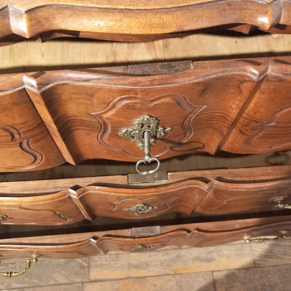 "crossbow" Chest Of Drawers, Walnut, Provence 18th Century.-photo-6