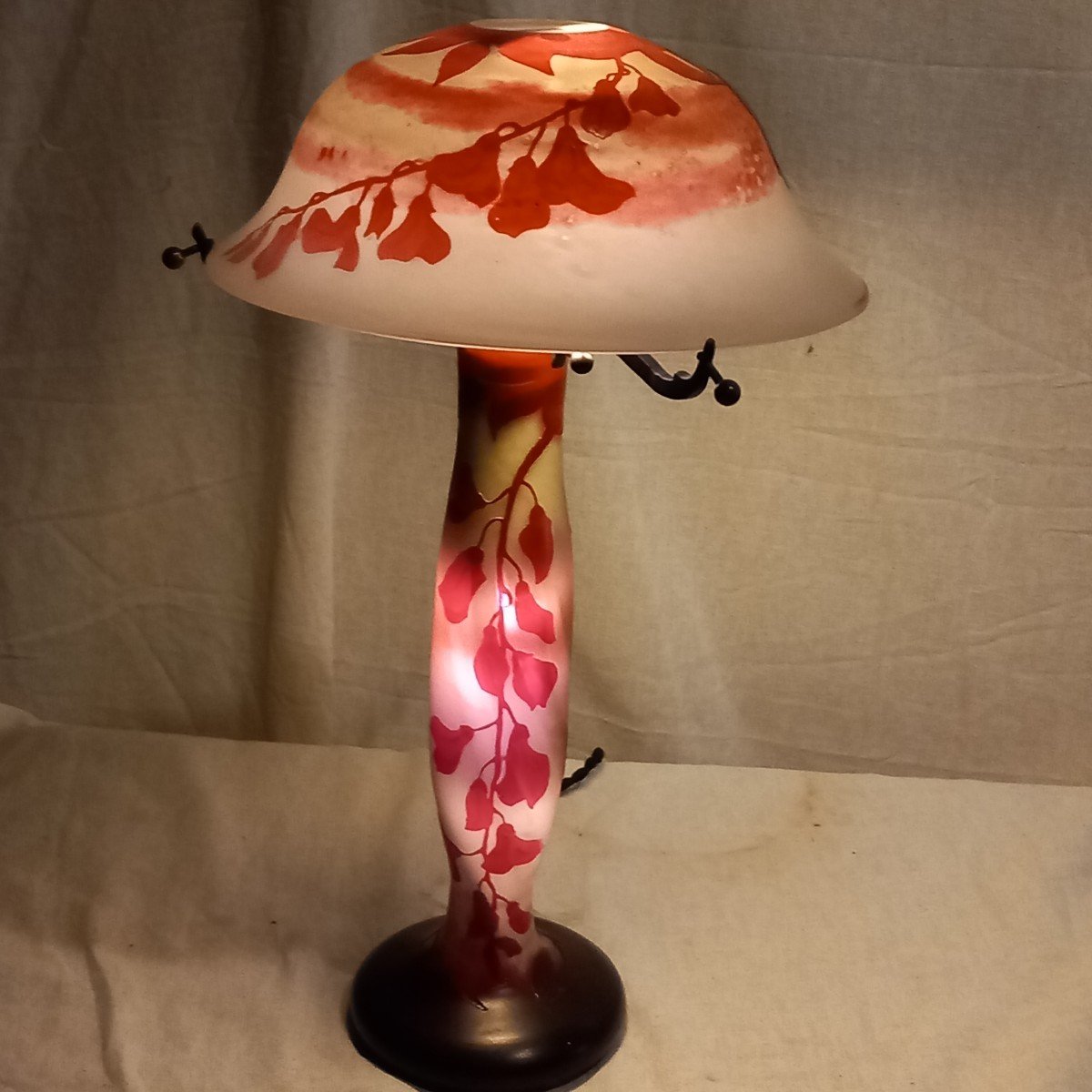 "mushroom" Lamp With Foxgloves, 'art Nouveau' Period Glass Paste Signed "schneider".