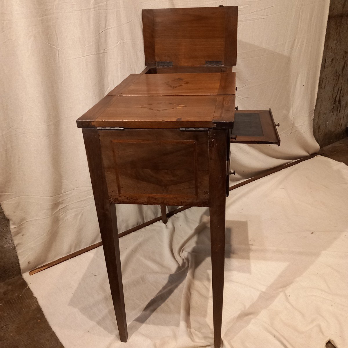 Small Louis XVI Dressing Table, 18th Century. -photo-4