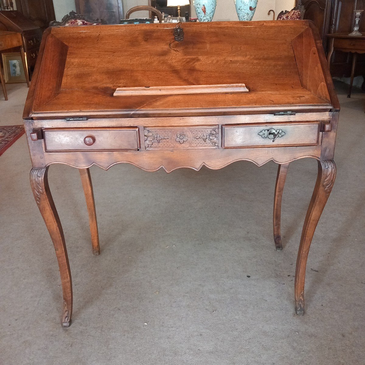 Small Walnut Sloping Desk, Languedoc, 18th Century.-photo-3