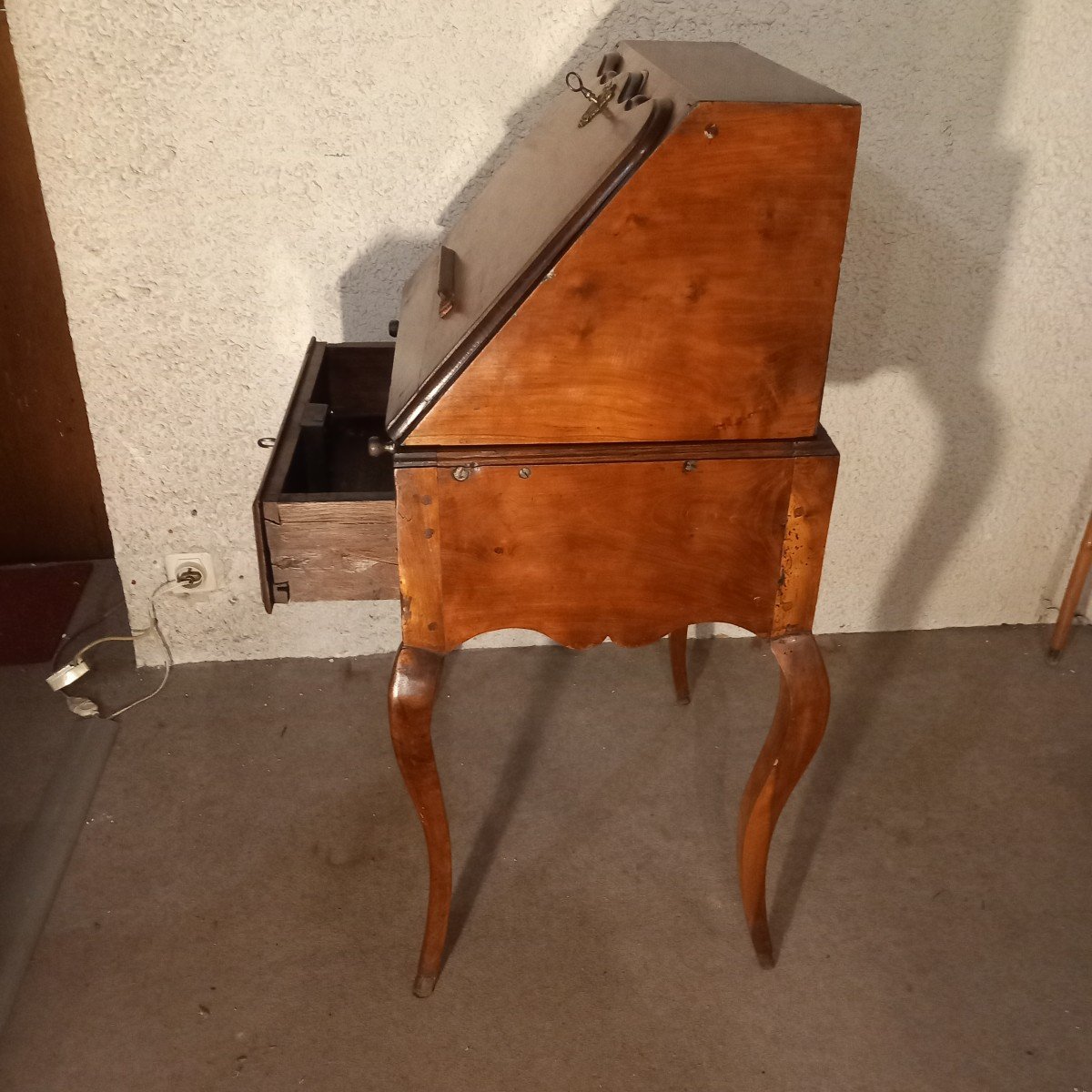 Rare petit bureau de changeur, époque 18ème.-photo-2