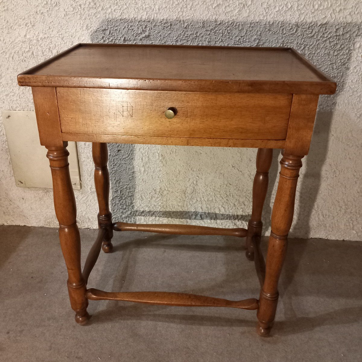 Louis XIII "cabaret" Table, 18th Century, In Walnut.