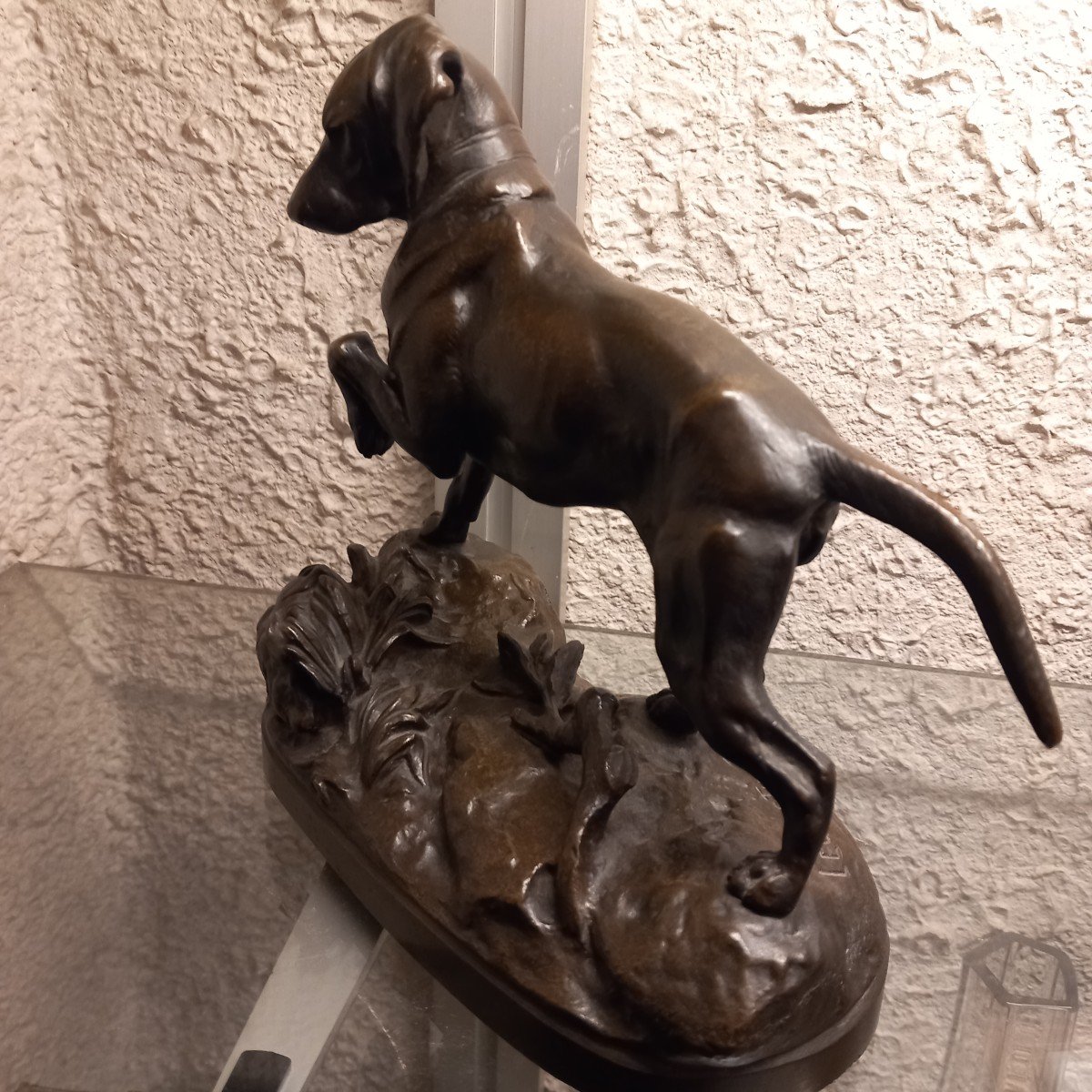 Sujet bronze "chien à l'arrêt levant un lièvre" signé 'LECOURTIER'-photo-3