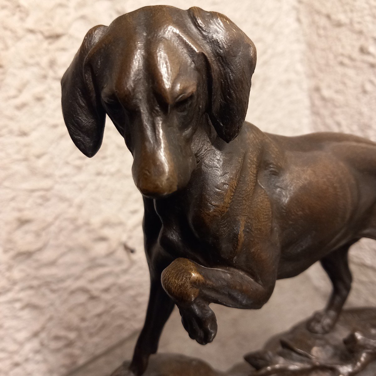 Sujet bronze "chien à l'arrêt levant un lièvre" signé 'LECOURTIER'-photo-3