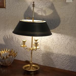 Lampe bouillotte, bronze doré et métal peint, époque 20ème.