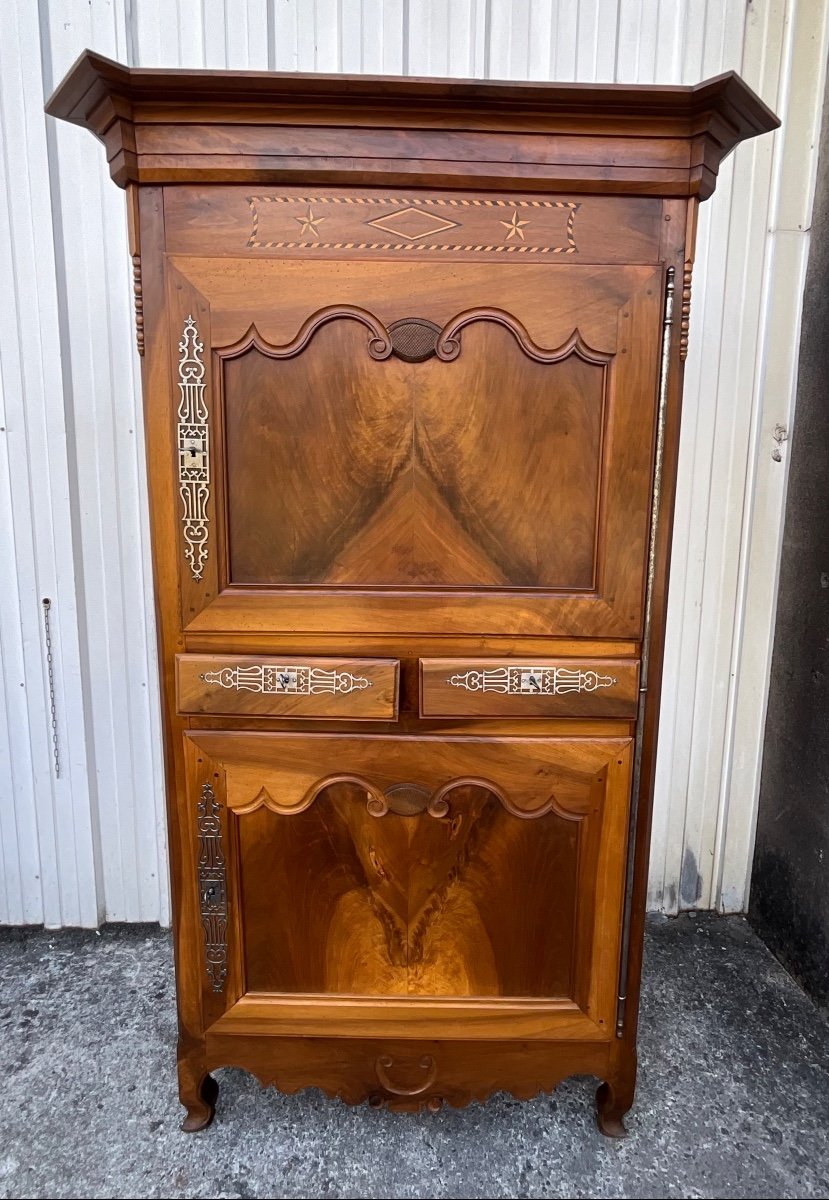 Vendée Cabinet Called “standing Man” In Burl Walnut, 1870