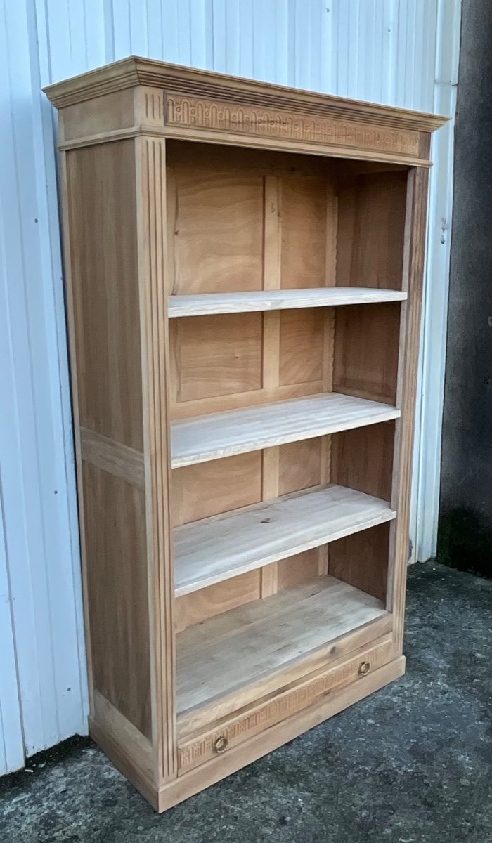 Walnut Bookcase – Early 20th Century