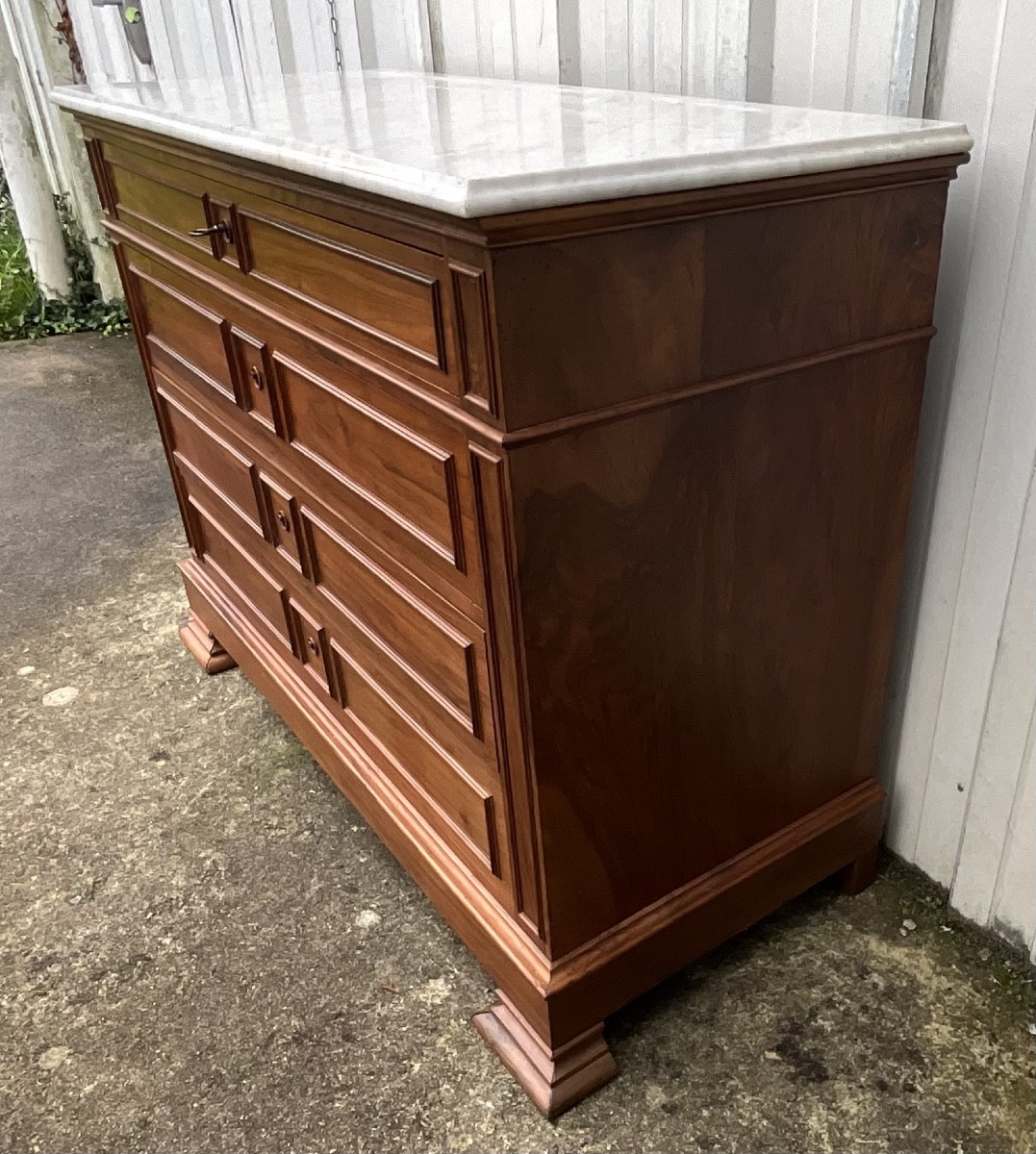 Louis-philippe Style Chest Of Drawers In Solid Walnut, 19th Century