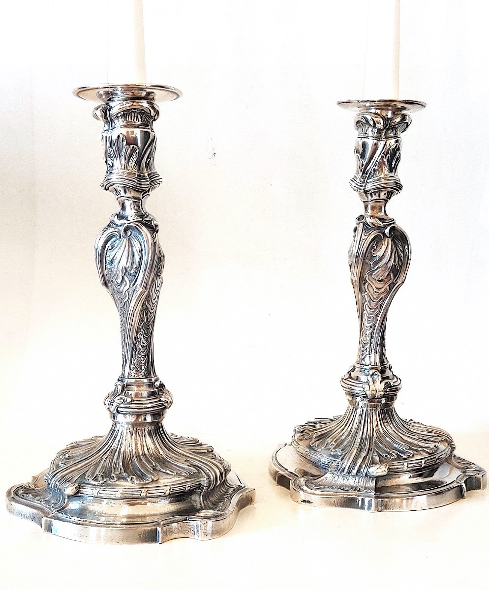 Exceptional Pair Of Lxv Period Candlesticks With A Crowned "c" In Silvered Bronze, 18th Century 