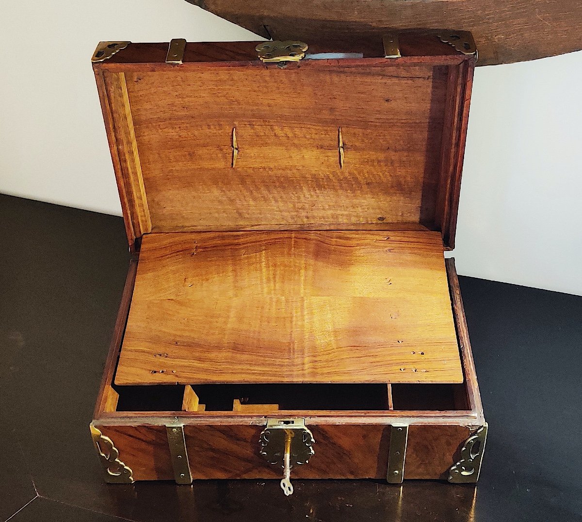 Grand coffret d'apparat LXIV du début du XVIIIème siècle-photo-6