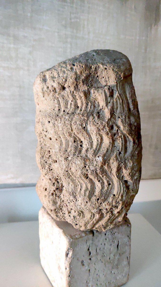 Fragment en pierre sculptée Haute Epoque " Tête de Vierge" , XIVème .-photo-1