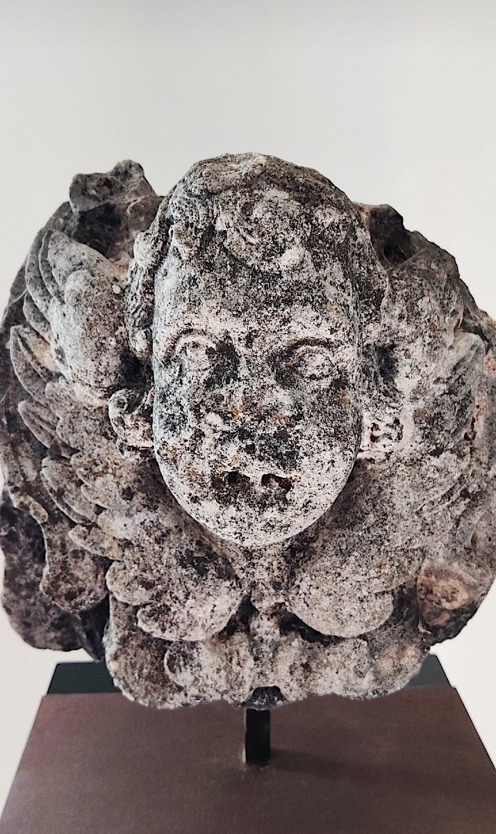 Grand fragment Haute Epoque en pierre sculptée " Visage De Chérubin " , XVIème-photo-2