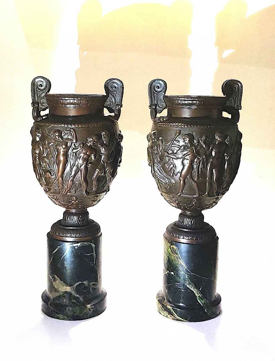 Pretty Pair Of Vases After The Antique Called "townley Vase" In Patinated Bronze From The 19th Century-photo-2