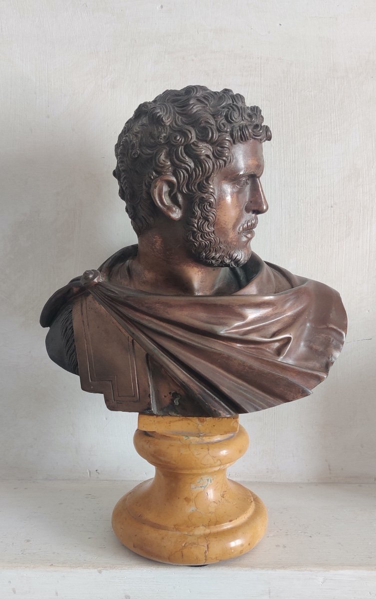 Buste de l'Empereur romain Caracalla en bronze patiné sur son piédouche marbre , Naples XIXème -photo-3