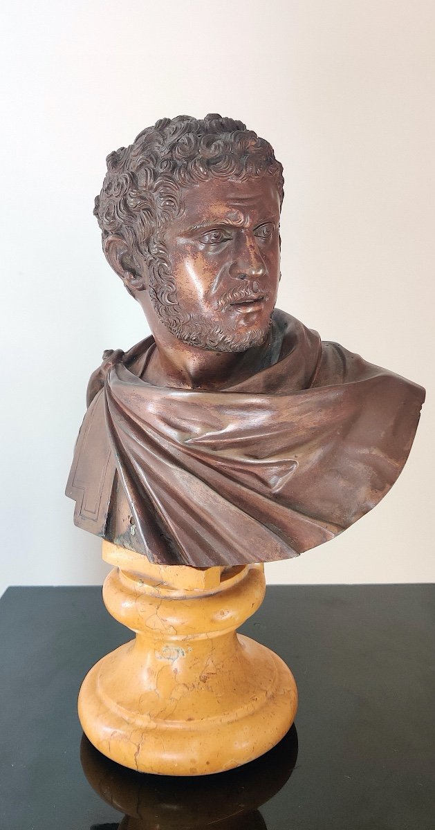 Buste de l'Empereur romain Caracalla en bronze patiné sur son piédouche marbre , Naples XIXème -photo-1