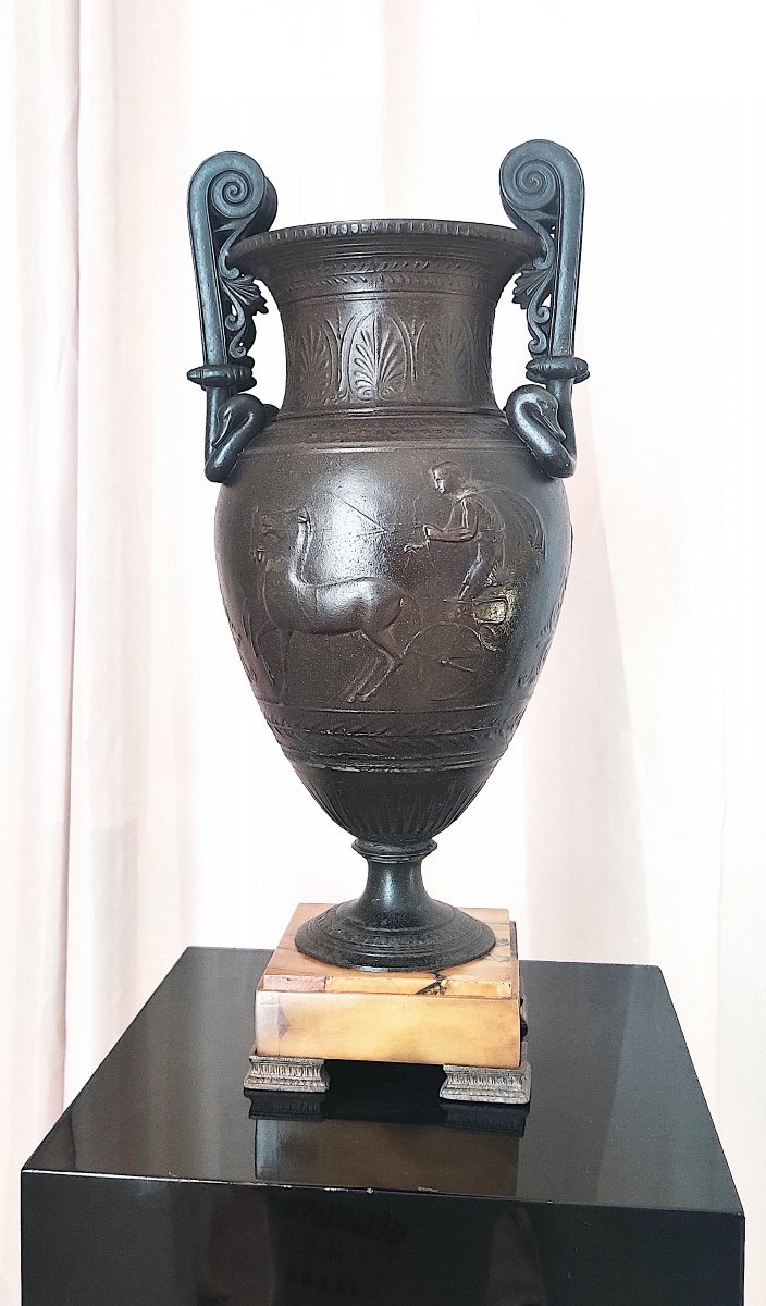 Large Vase After The Antique In Patinated Spelter On Marble Base, 19th Century-photo-2