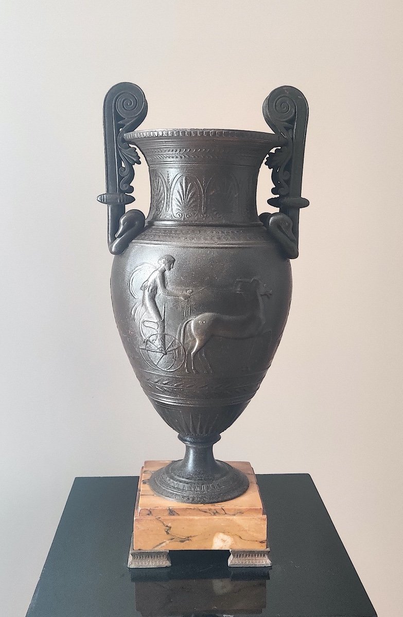 Large Vase After The Antique In Patinated Spelter On Marble Base, 19th Century-photo-3