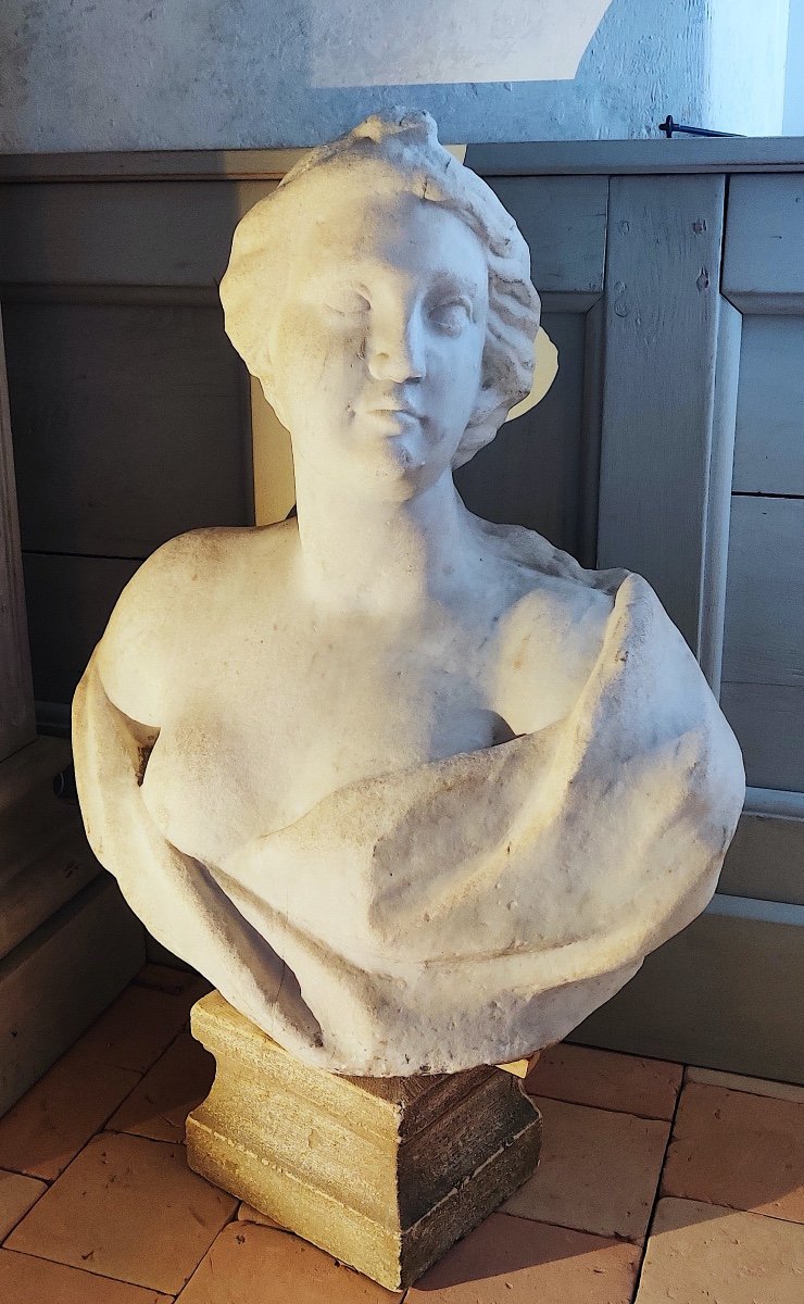 Large Bust Of A Woman In Antique Style In White Marble, Italy, Late 17th/early 18th Century.-photo-2