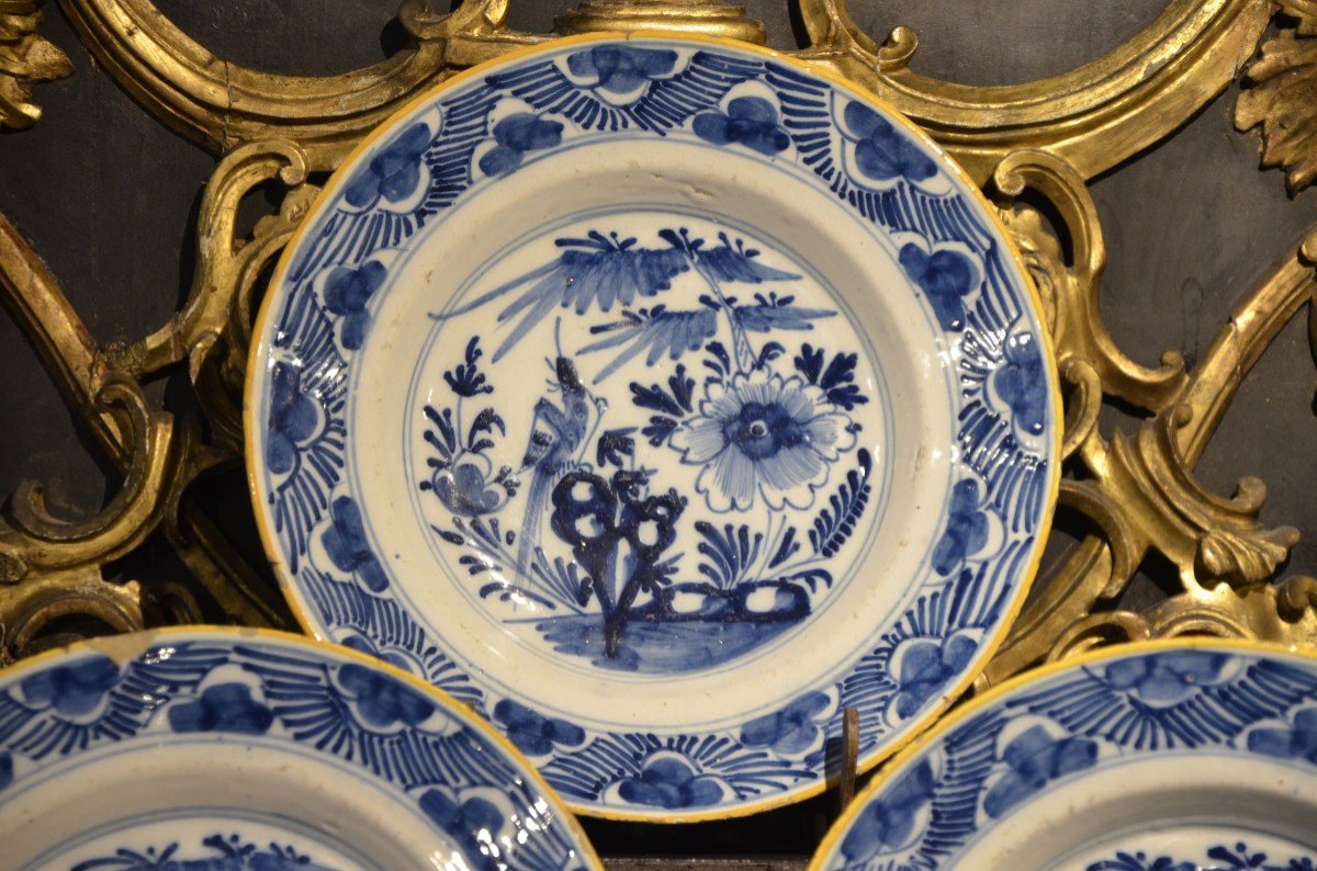 Five Delft Plates. Eighteenth Century.-photo-4