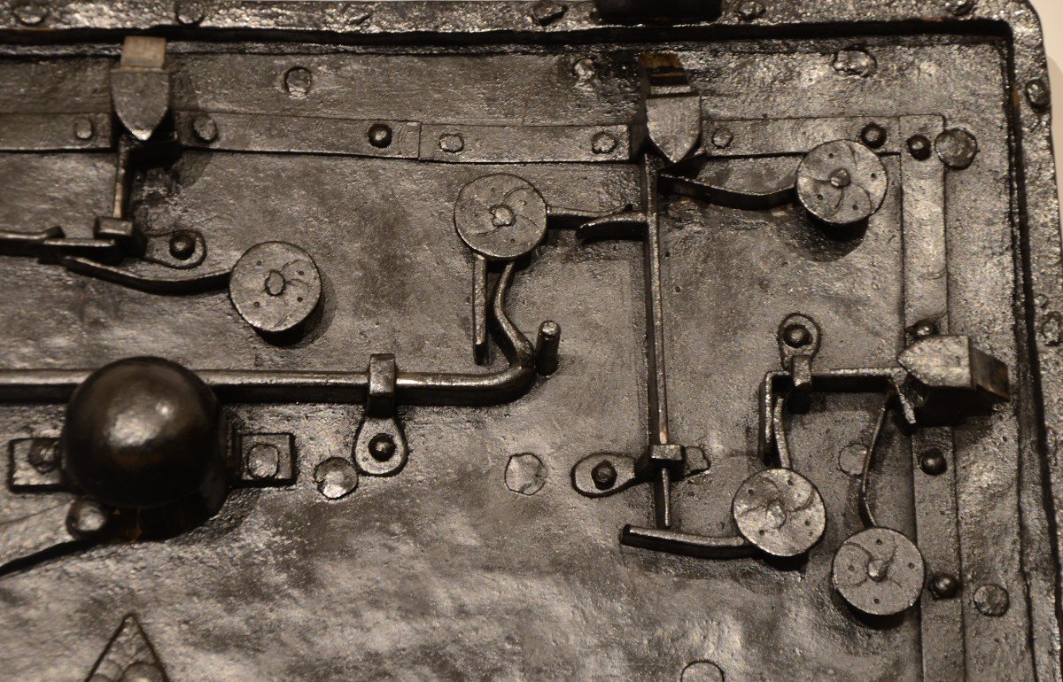 Privateer Chest. Late Seventeenth Or Early Eighteenth Century.-photo-6