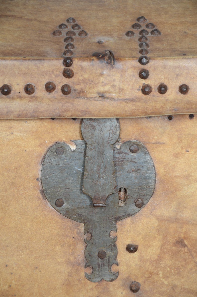 Travel Trunk. Louis XIV Period.-photo-4