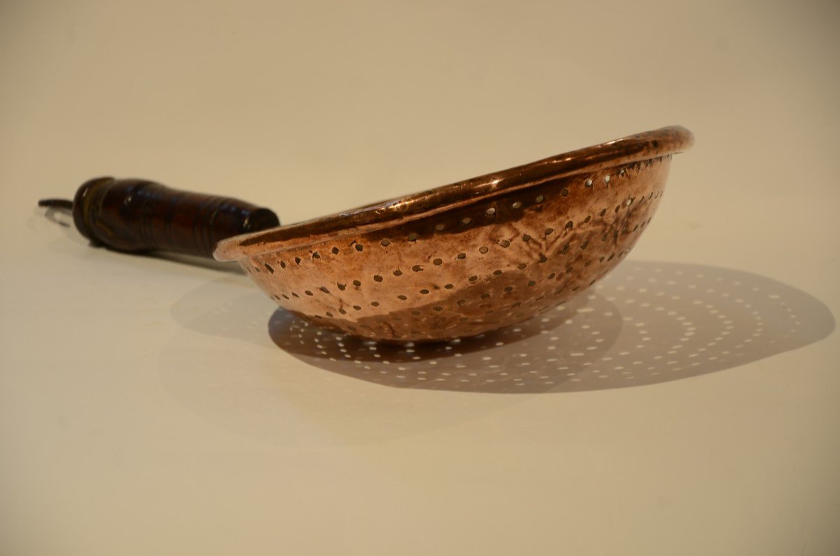 Copper Strainer. Eighteenth Century.-photo-3