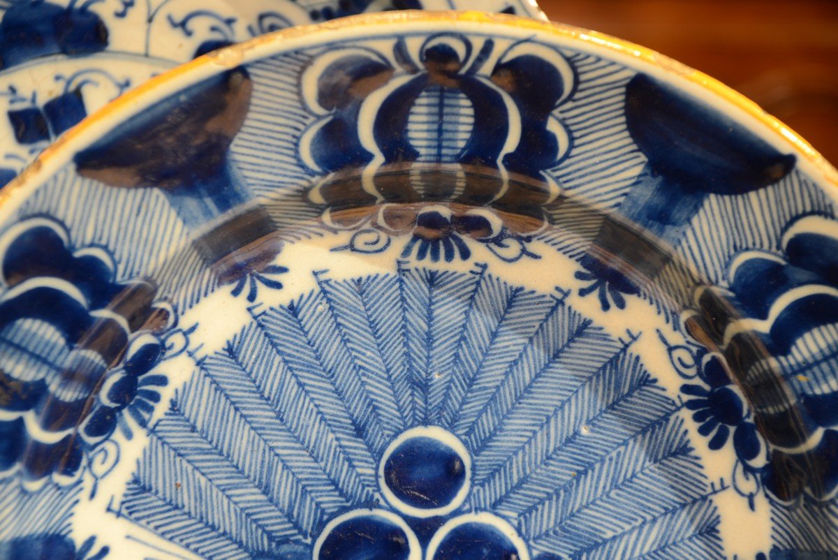 Earthenware Dish. Delft. Eighteenth Century.-photo-4