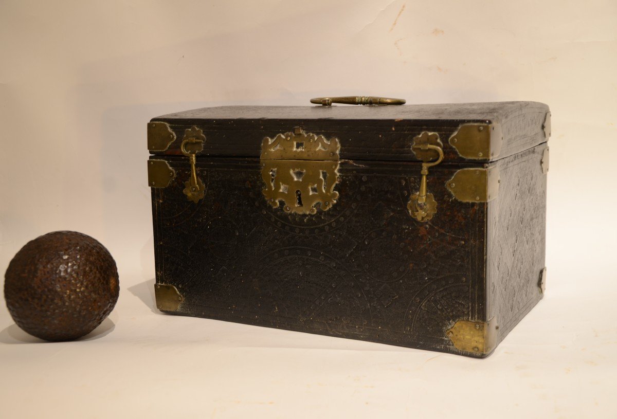 Louis XIII Period Box.-photo-3