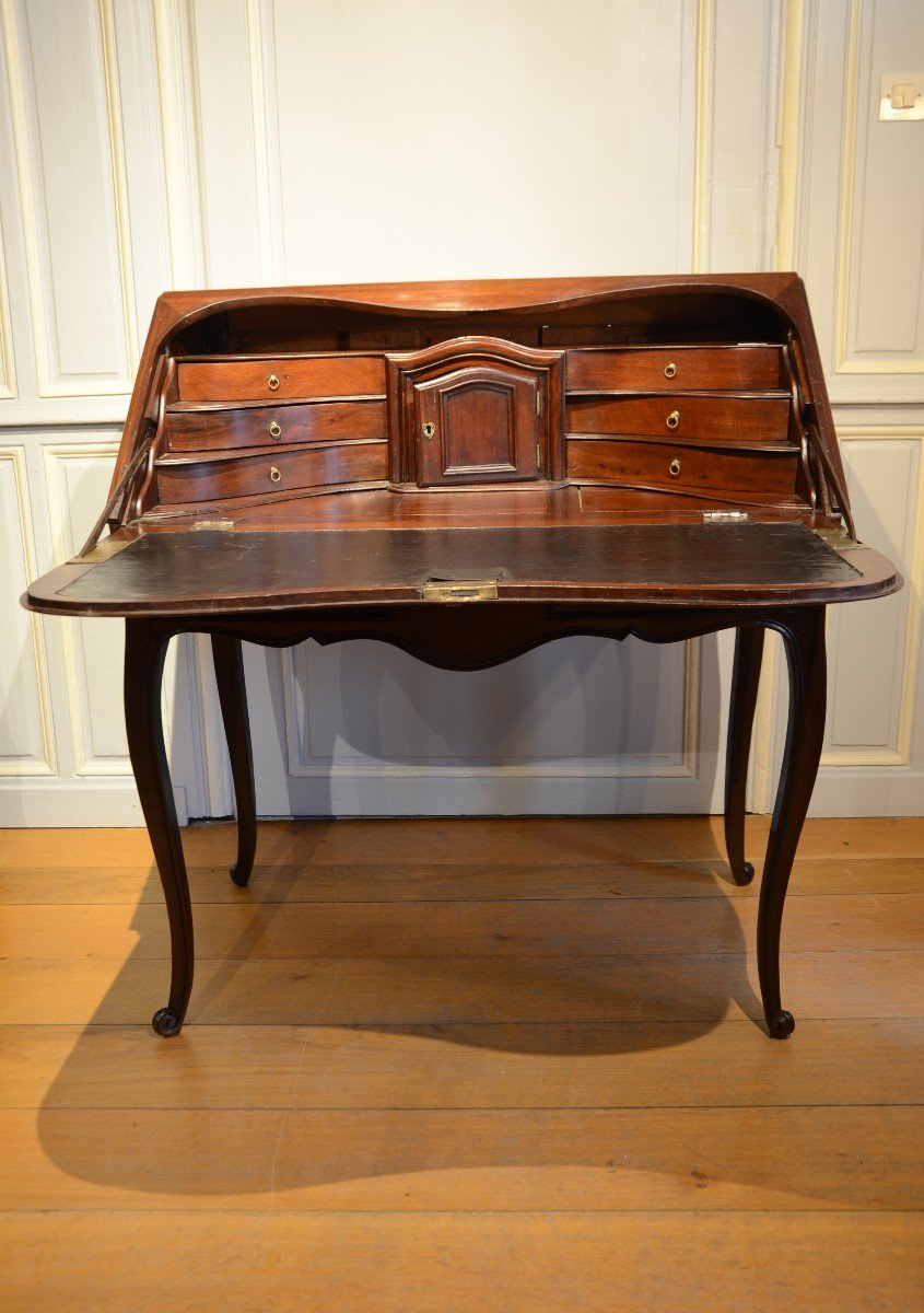 Bureau de pente. Meuble de port d'époque Louis XV.-photo-2