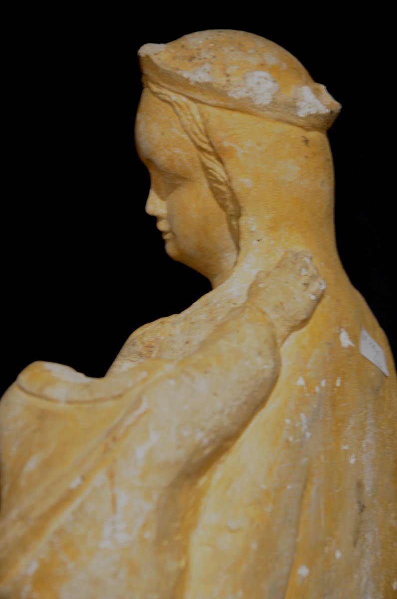 Vierge à l'Enfant gothique. Dix-neuvième siècle.-photo-7