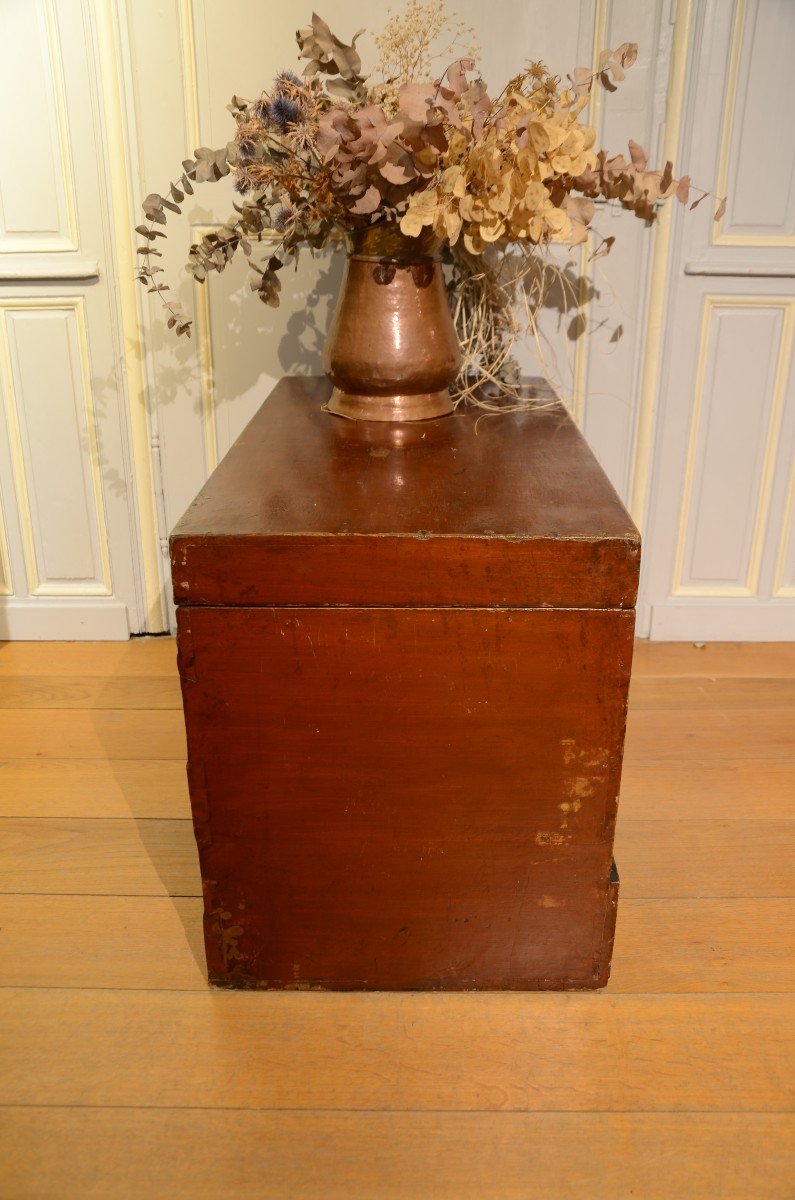 Lacquered Wooden Chest. China. Nineteenth Century.-photo-2