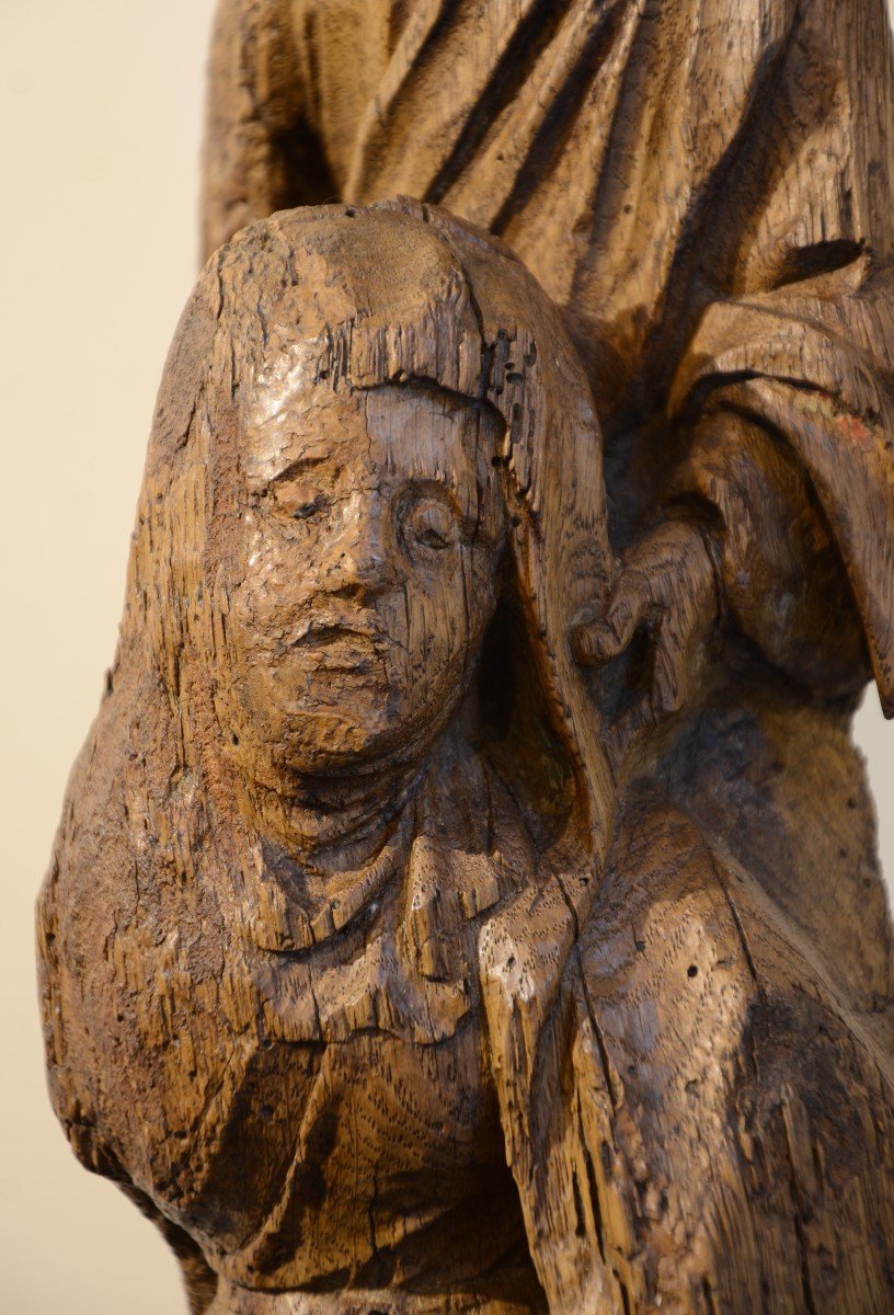 Vierge et Saint Jean. Bois sculpté. Dix-septième siècle.-photo-2