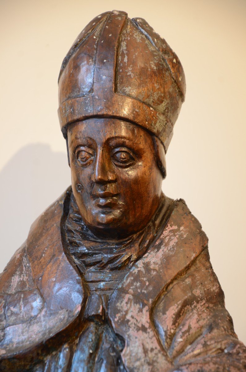 Carved Wooden Bishop. Sixteenth Century.-photo-3