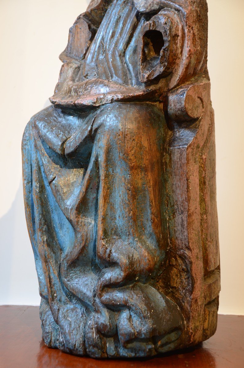 Carved Wooden Bishop. Sixteenth Century.-photo-4